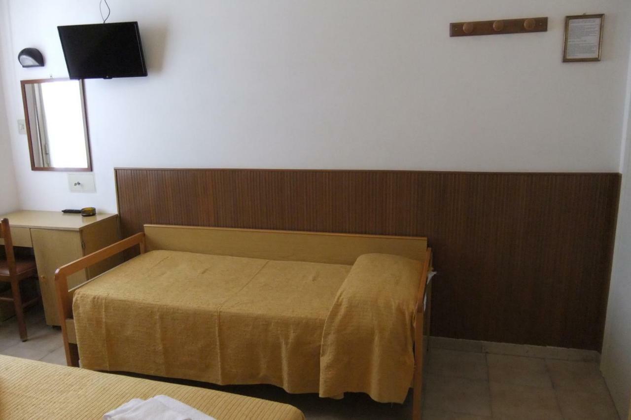 Albergo Villalma Rimini Ngoại thất bức ảnh