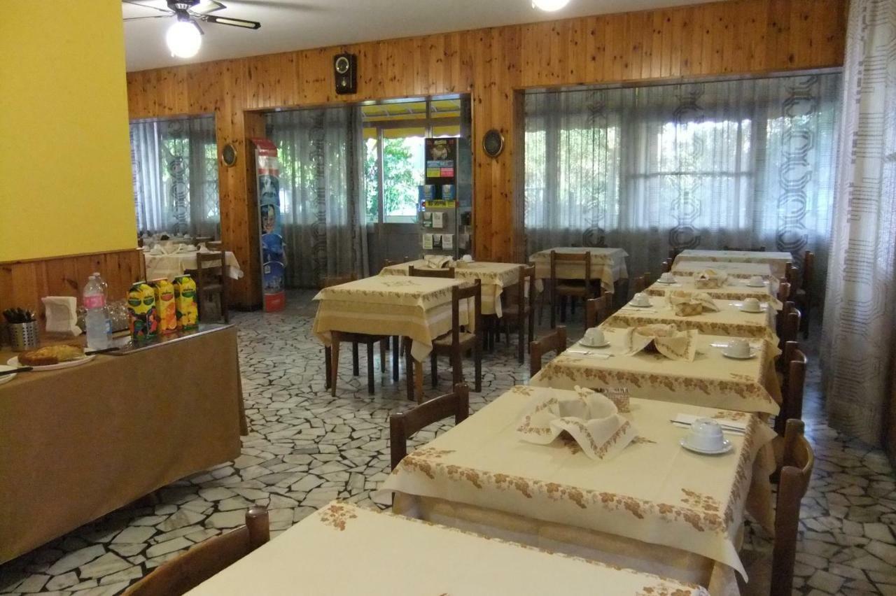 Albergo Villalma Rimini Ngoại thất bức ảnh