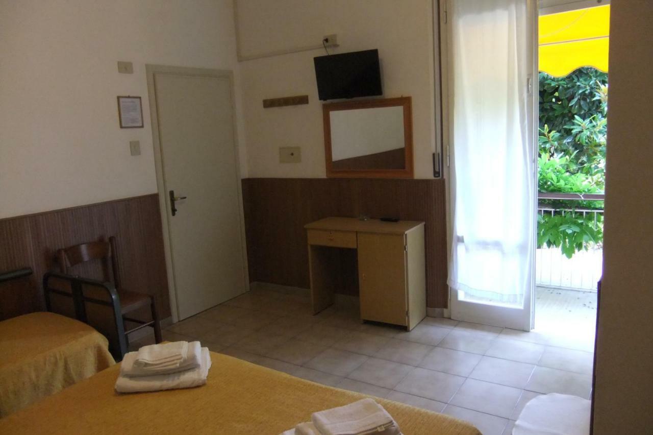Albergo Villalma Rimini Ngoại thất bức ảnh