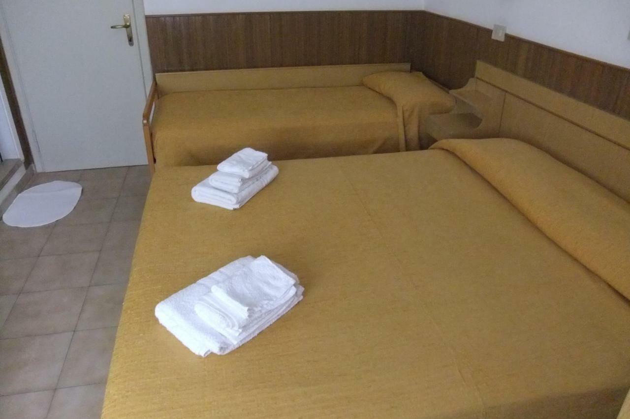 Albergo Villalma Rimini Ngoại thất bức ảnh